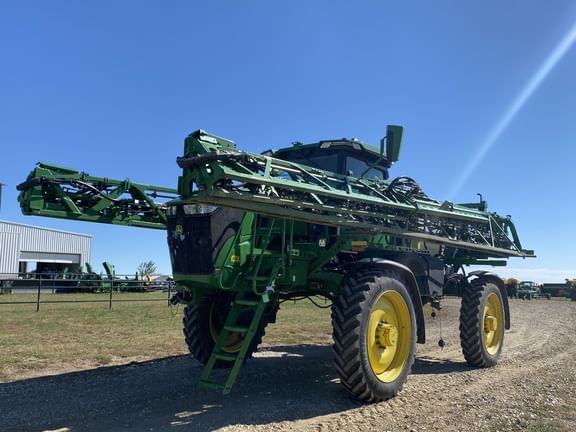 2022 John Deere 410R Equipment Image0