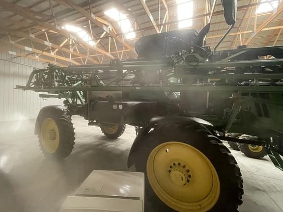 Image of John Deere 410R equipment image 3