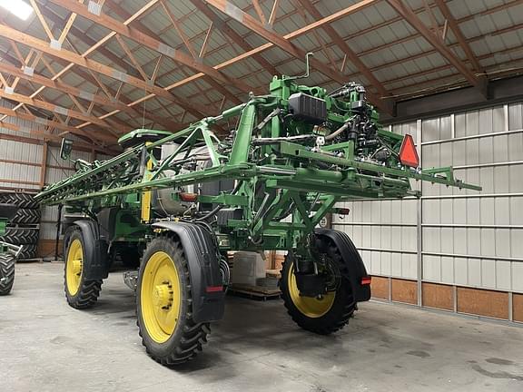 Image of John Deere 410R equipment image 4