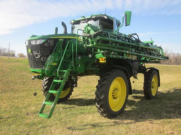 Image of John Deere 410R Primary image