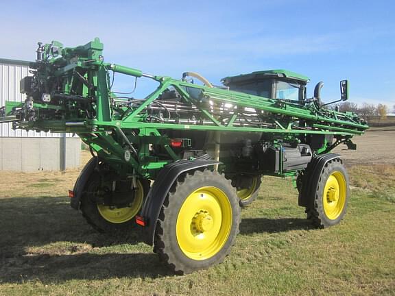 Image of John Deere 410R equipment image 1