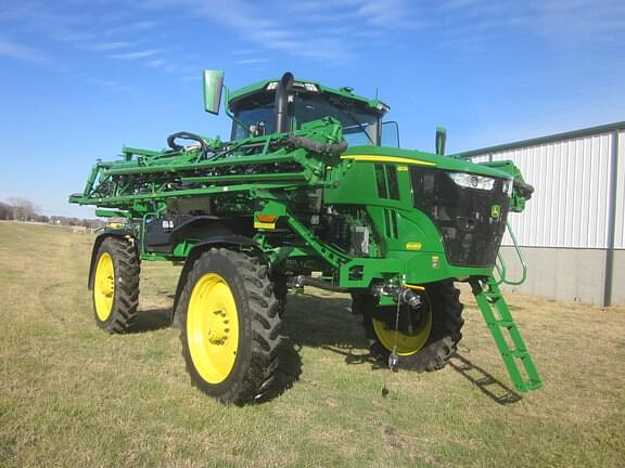 Image of John Deere 410R equipment image 3