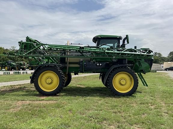 Image of John Deere 410R equipment image 1