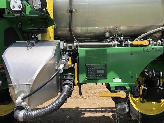 Main image John Deere 410R 28