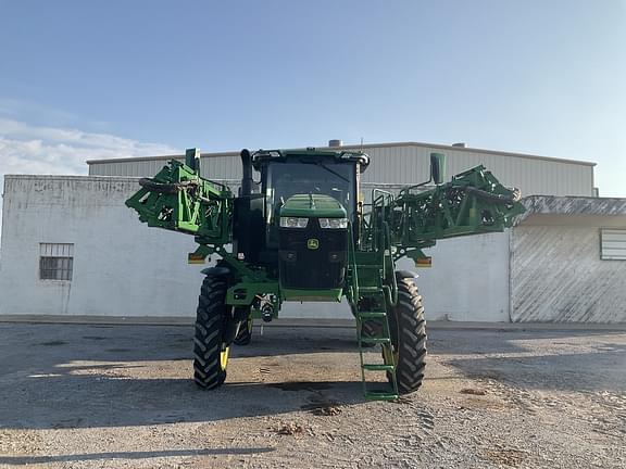 Image of John Deere 410R equipment image 3