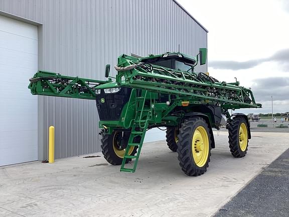 Image of John Deere 410R equipment image 1