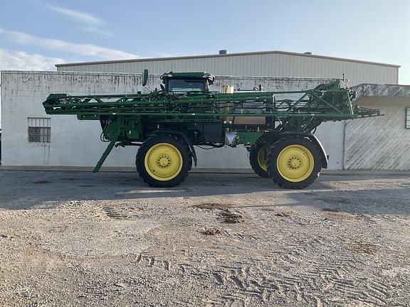 Image of John Deere 410R equipment image 1