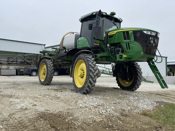 Image of John Deere 410R equipment image 2