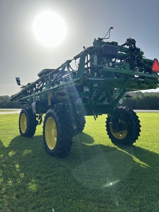 2022 John Deere 410R Equipment Image0