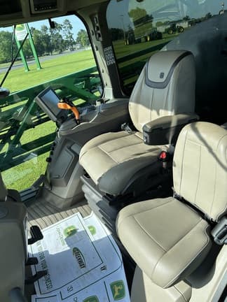 Image of John Deere 410R equipment image 3