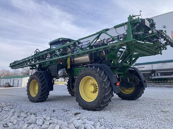 Image of John Deere 410R equipment image 2