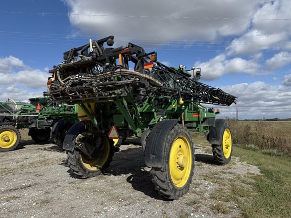 2022 John Deere 410R Equipment Image0