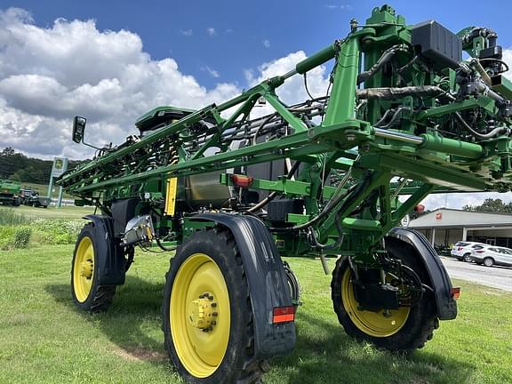 Image of John Deere 410R equipment image 2