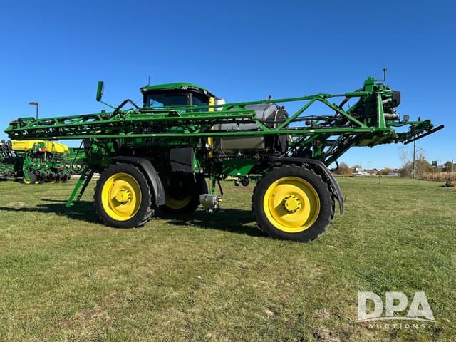 Image of John Deere 410R equipment image 3