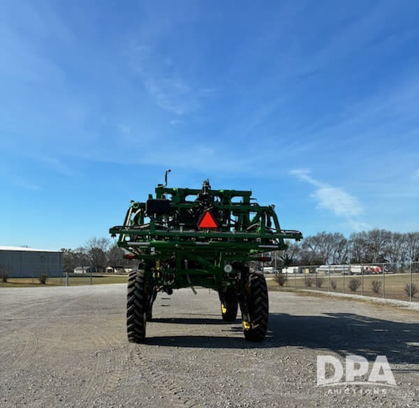 Image of John Deere 410R equipment image 2