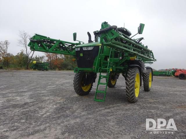 Image of John Deere 410R equipment image 2