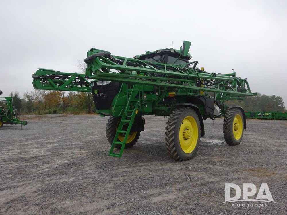 2022 John Deere 410R Equipment Image0