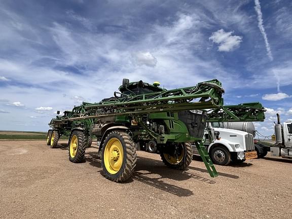 Image of John Deere 412R equipment image 1