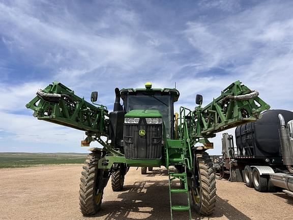 Image of John Deere 412R equipment image 3