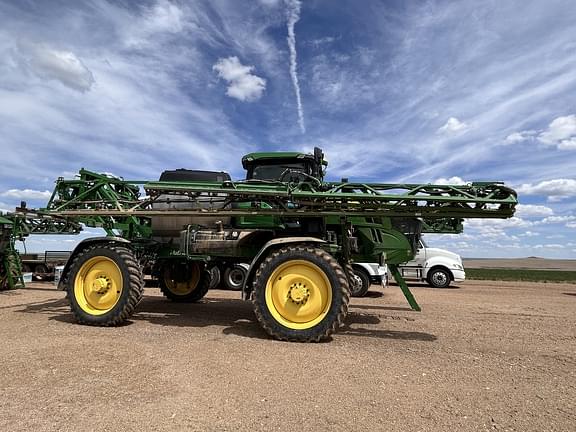 Image of John Deere 412R equipment image 2