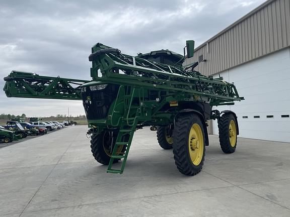 Image of John Deere 412R equipment image 1