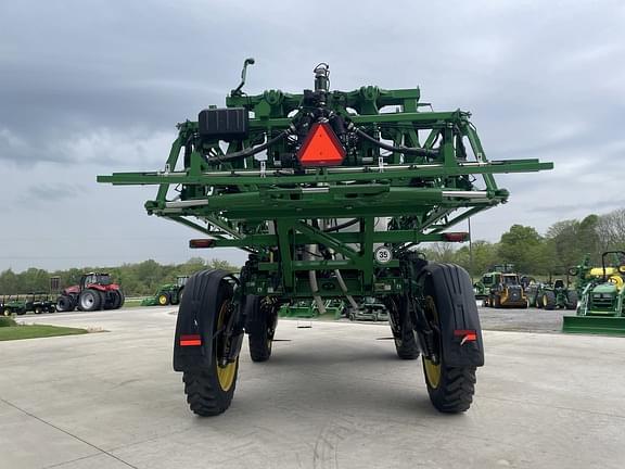 Image of John Deere 412R equipment image 4