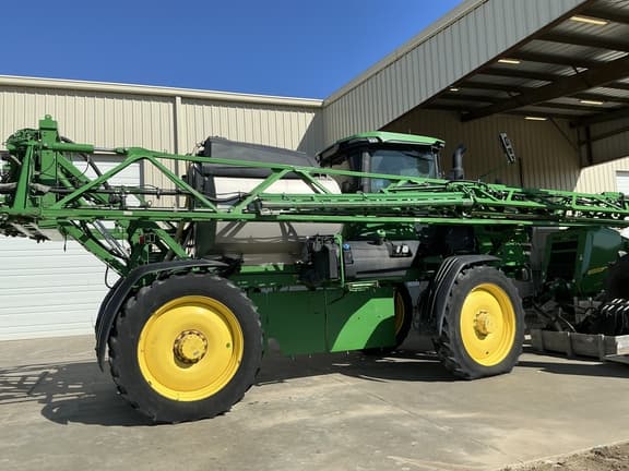 Image of John Deere 412R equipment image 2