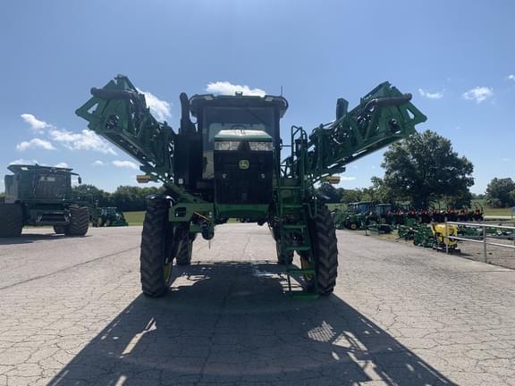 Image of John Deere 412R equipment image 4