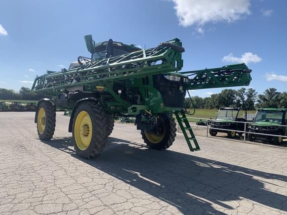 Image of John Deere 412R equipment image 1
