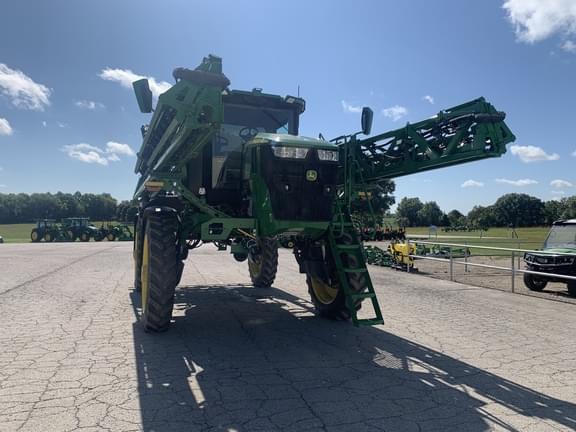 Image of John Deere 412R equipment image 2