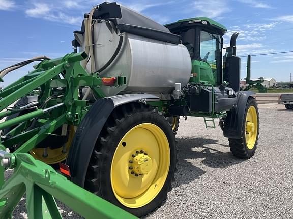 Image of John Deere 412R equipment image 4