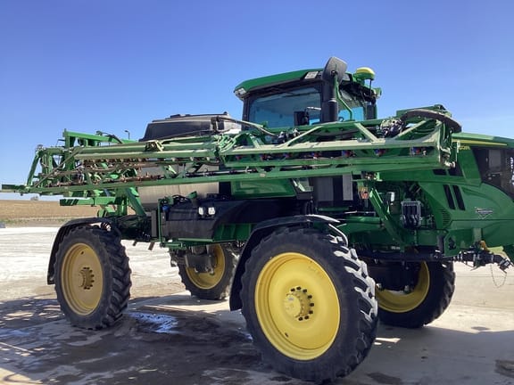 2022 John Deere 412R Equipment Image0