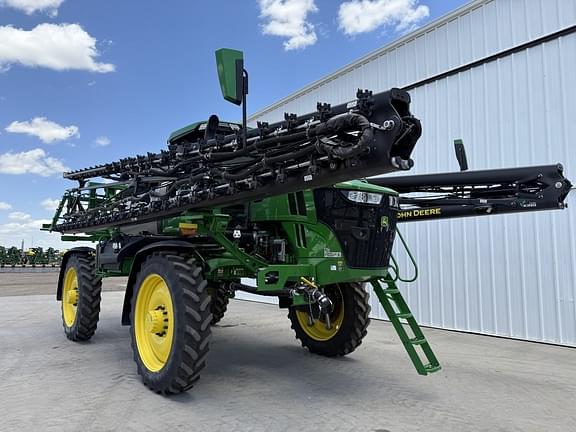 Image of John Deere 412R equipment image 1