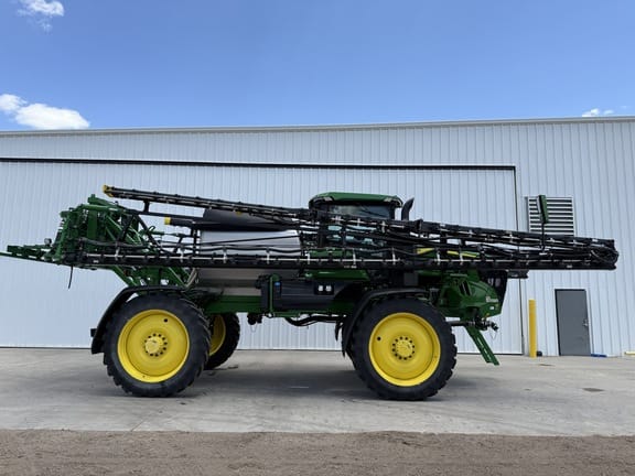 2022 John Deere 412R Equipment Image0