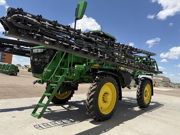 Image of John Deere 412R equipment image 3