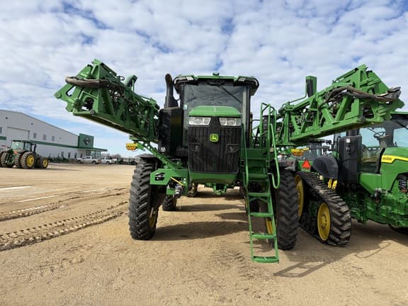 Image of John Deere 412R equipment image 1