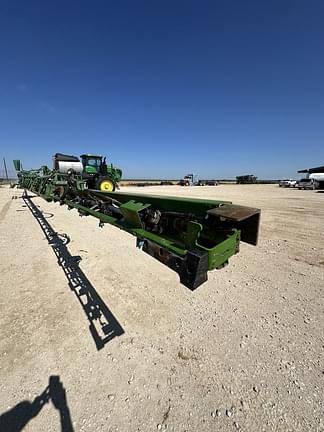 Image of John Deere 412R equipment image 1