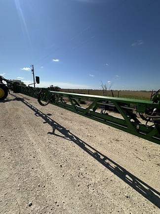 Image of John Deere 412R equipment image 4