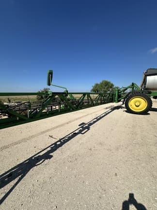 Image of John Deere 412R equipment image 4