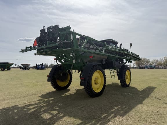 Image of John Deere 412R equipment image 4
