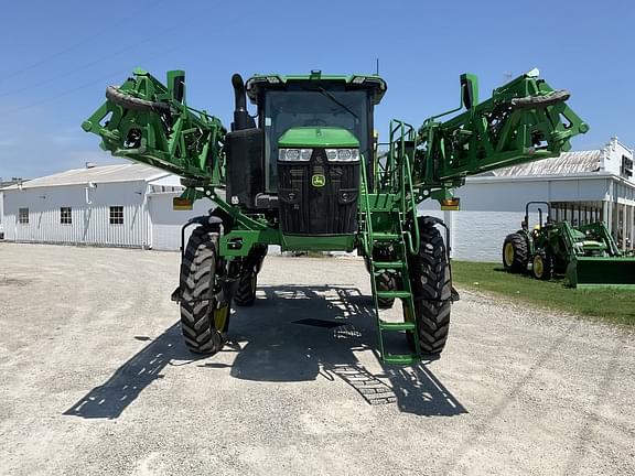 Image of John Deere 412R equipment image 2