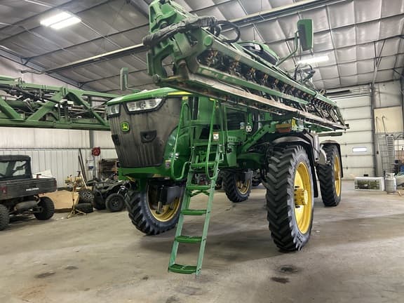 Image of John Deere 412R equipment image 1