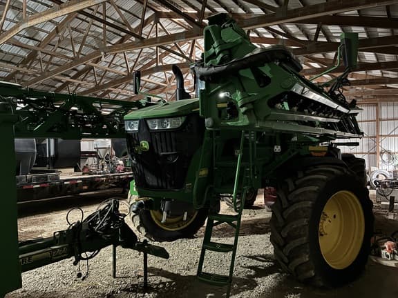 Image of John Deere 412R Image 1