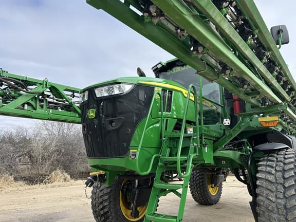 Image of John Deere 412R equipment image 1