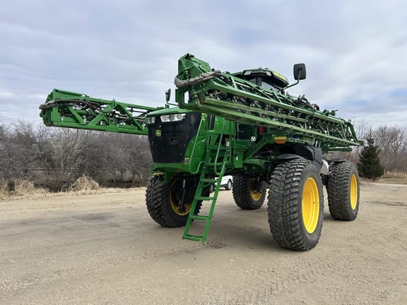 2022 John Deere 412R Equipment Image0