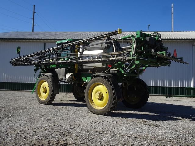 Image of John Deere 412R equipment image 4