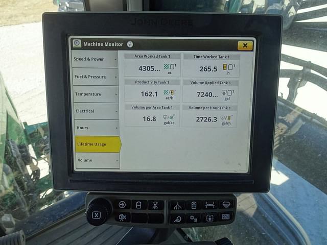 Image of John Deere 412R equipment image 3