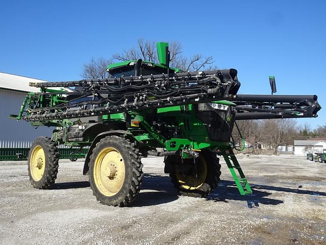 Image of John Deere 412R equipment image 1