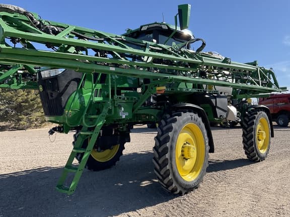 Image of John Deere 412R equipment image 1