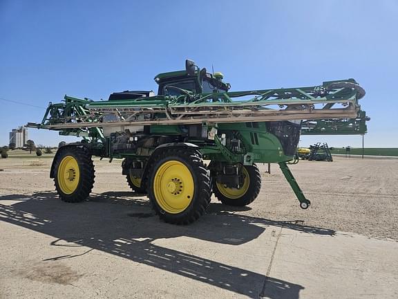 Image of John Deere 412R equipment image 3